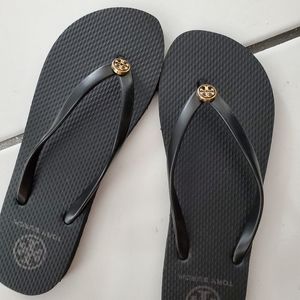 Brand New never worn  Tory Burch thin flip flops size 9 black